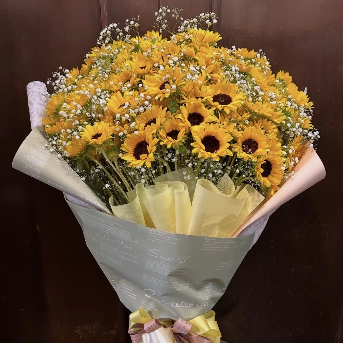 花束【ひまわりとかすみ草】